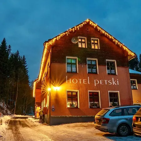 Petski 3*